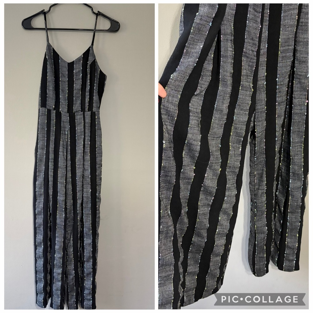 Lulu’s Karol Black Striped Sleeveless Culotte Jumpsuit Medium